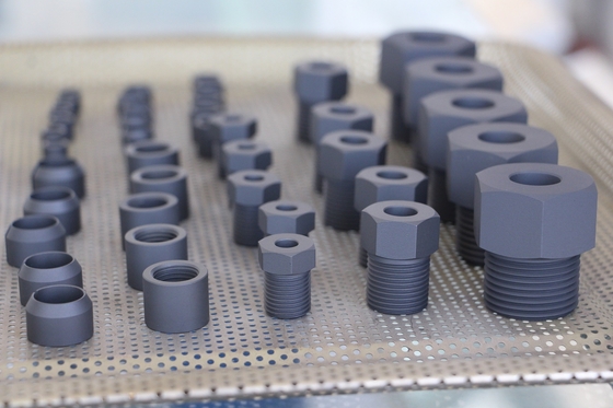 la précision titanique de pièces de commande numérique par ordinateur de 0.01mm vissent des boulons de pièces de machine