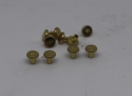 Norme en laiton de usinage du boulon ISO9001 de rivet de pièces de précision de commande numérique par ordinateur de tour