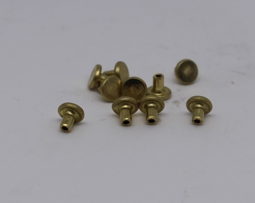 Norme en laiton de usinage du boulon ISO9001 de rivet de pièces de précision de commande numérique par ordinateur de tour
